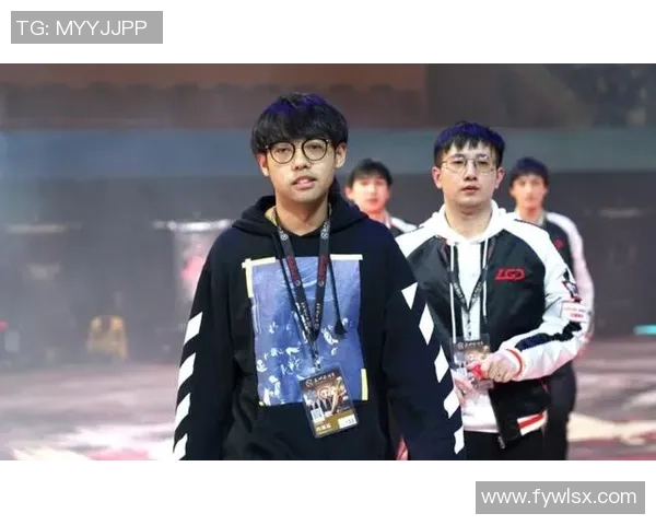 DOTA2战术解析：深入探讨WE战队的包夹策略与执行细节